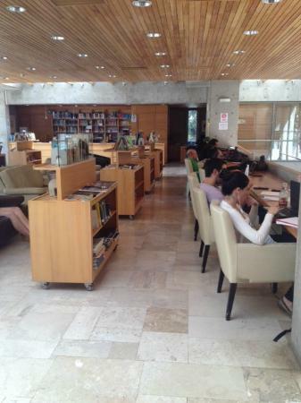 Café Literario Parque Bustamante