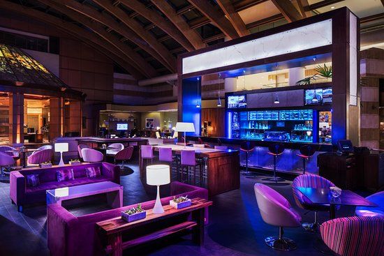 Akun Lounge and Bar